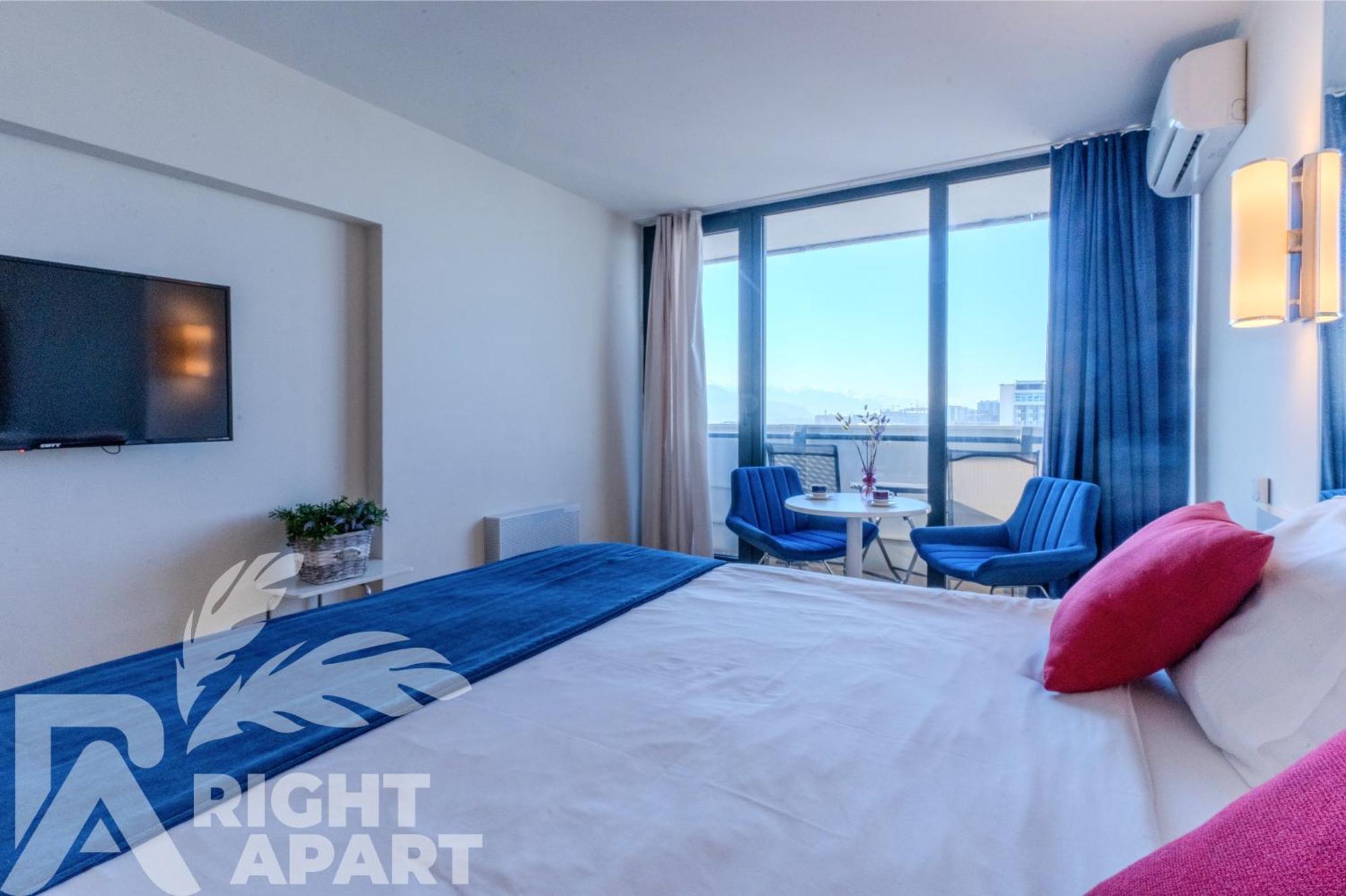 Orbi City Hotel Sea View Batumi Exterior photo